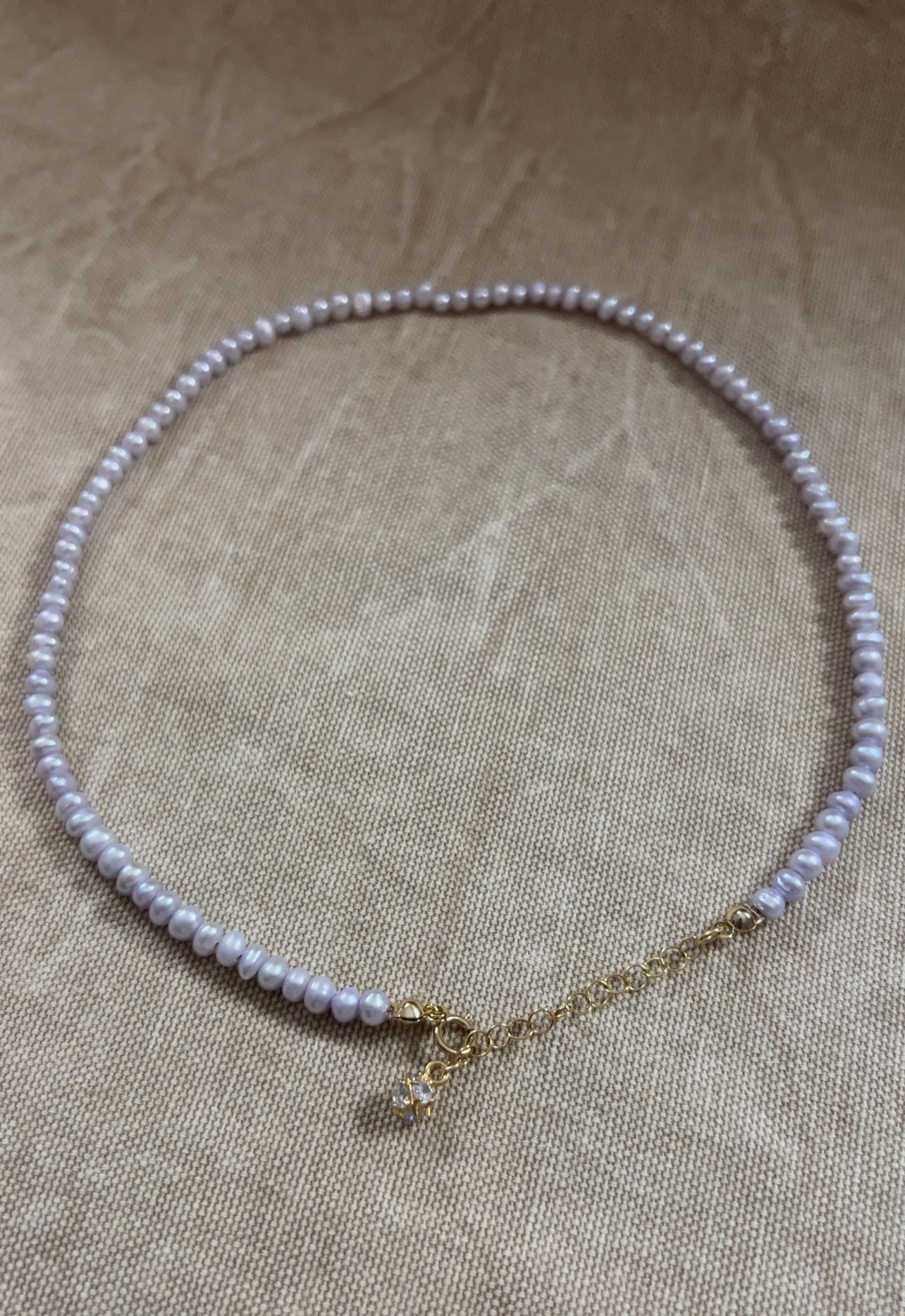 Chloë Lavender Pearl Choker