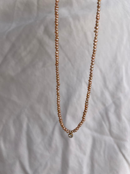 The Sienna Pearl Necklace - pink